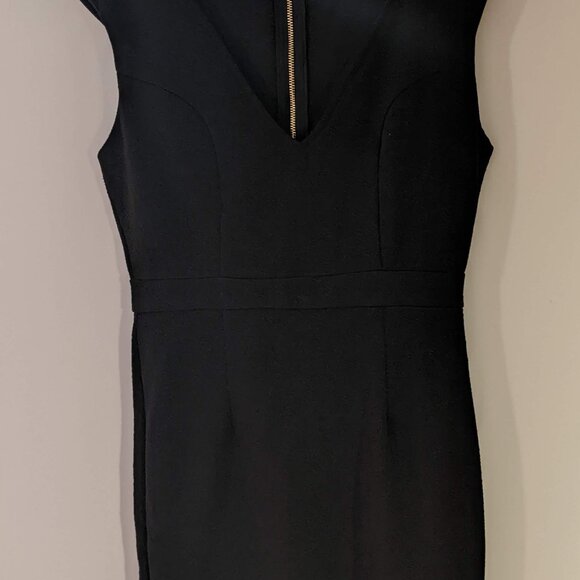 Lulu's Dress - Picture 4 of 4